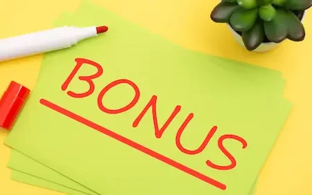 Types of bonuses available in an online casino